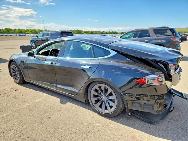 5YJSA1E20LF409367 2020 TESLA MODEL S - Image 2