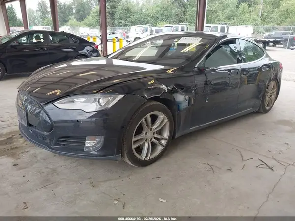 5YJSA1E21GF121332 2016 TESLA MODEL S - Image 2