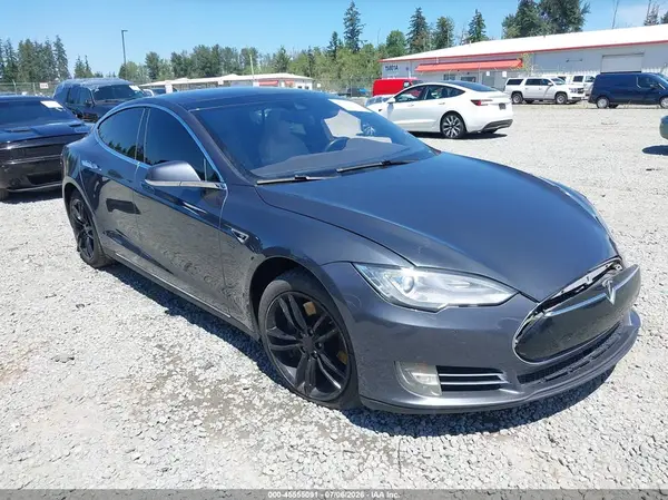5YJSA1E21GF129396 2016 TESLA MODEL S - Image 1