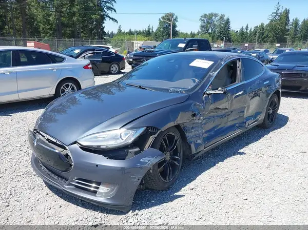 5YJSA1E21GF129396 2016 TESLA MODEL S - Image 2