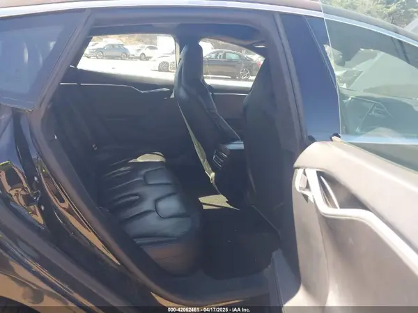 5YJSA1E21GF140740 2016 TESLA MODEL S - Image 8