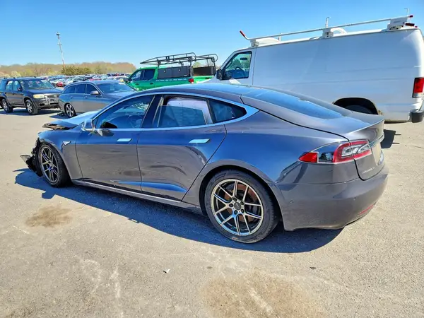 5YJSA1E21GF154122 2016 TESLA MODEL S - Image 2