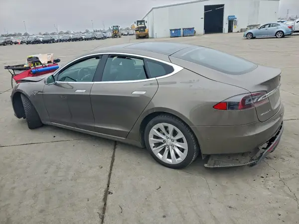 5YJSA1E21GF159398 2016 TESLA MODEL S - Image 2
