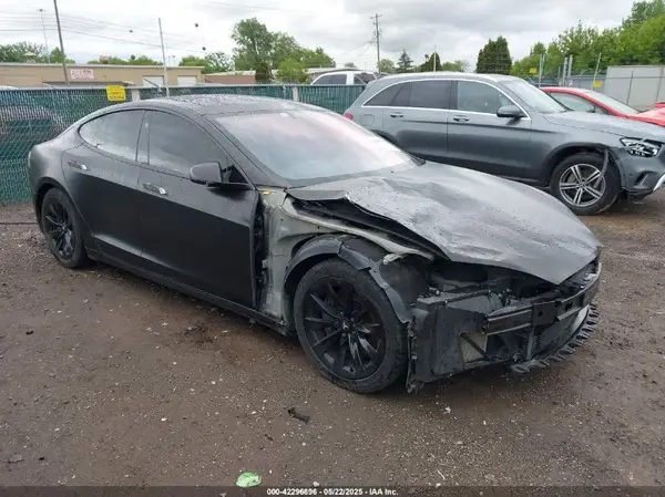 5YJSA1E21GF166979 2016 TESLA MODEL S - Image 1
