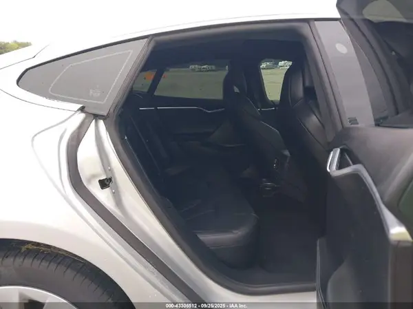 5YJSA1E21HF192192 2017 TESLA MODEL S - Image 8