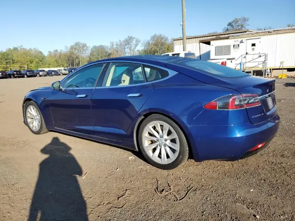 5YJSA1E21HF192502 2017 TESLA MODEL S - Image 2