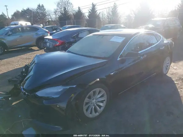 5YJSA1E21HF197344 2017 TESLA MODEL S - Image 2