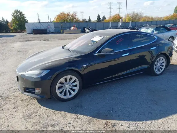 5YJSA1E21HF216393 2017 TESLA MODEL S - Image 2