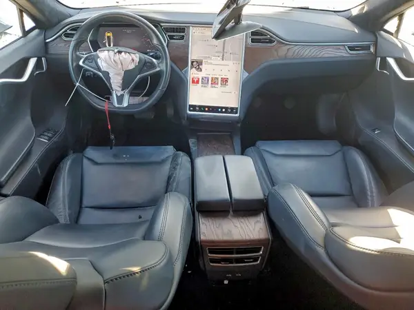 5YJSA1E21HF232352 2017 TESLA MODEL S - Image 8