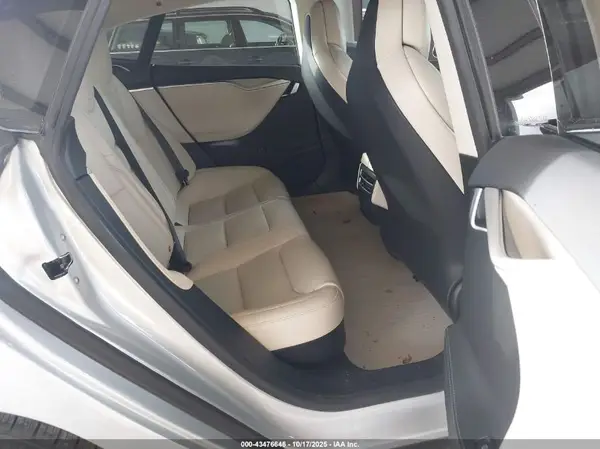 5YJSA1E21JF241476 2018 TESLA MODEL S - Image 8