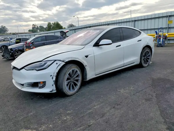 5YJSA1E21JF243180 2018 TESLA MODEL S - Image 1