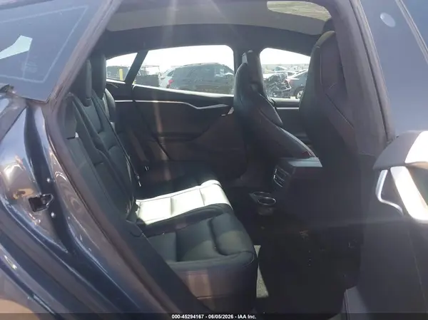5YJSA1E21JF244135 2018 TESLA MODEL S - Image 8