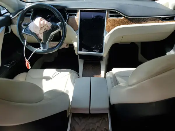 5YJSA1E21JF246774 2018 TESLA MODEL S - Image 8