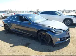 5YJSA1E21JF249111 2018 TESLA MODEL S