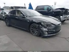 5YJSA1E21JF256852 2018 TESLA MODEL S