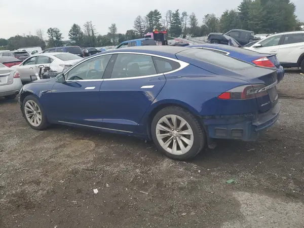 5YJSA1E21JF258407 2018 TESLA MODEL S - Image 2
