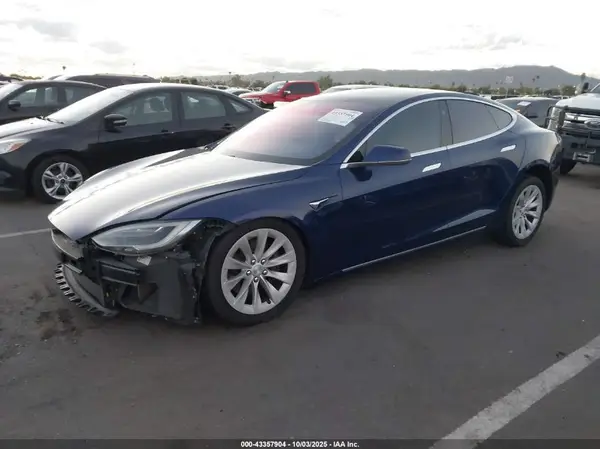 5YJSA1E21JF258648 2018 TESLA MODEL S - Image 2