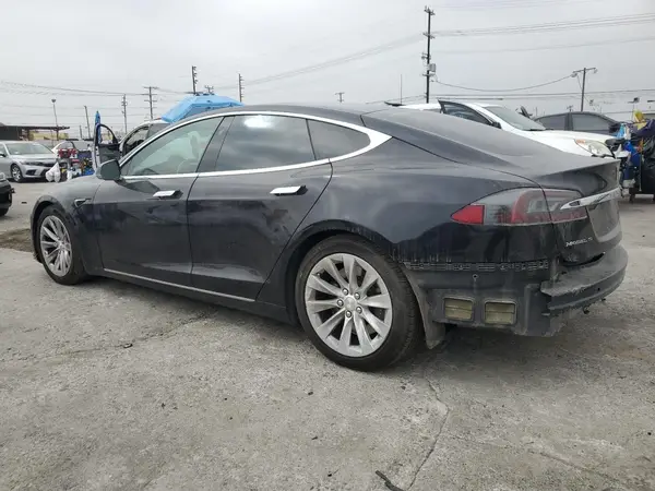 5YJSA1E21JF265325 2018 TESLA MODEL S - Image 2