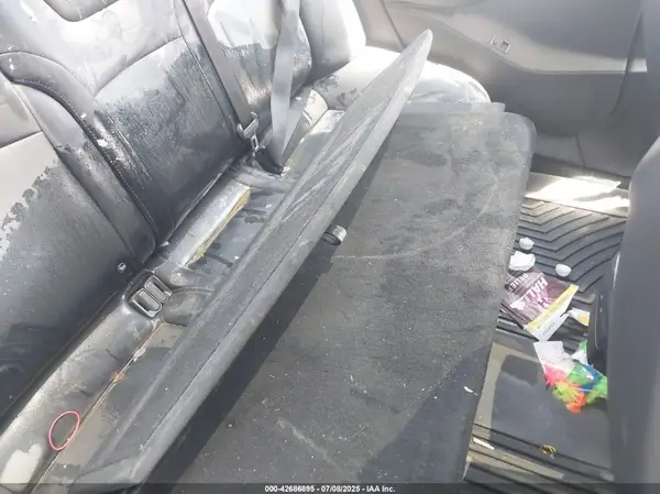 5YJSA1E21JF265597 2018 TESLA MODEL S - Image 8