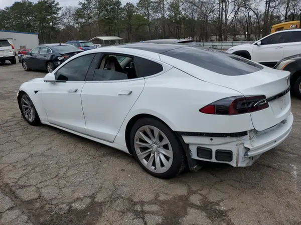 5YJSA1E21JF275434 2018 TESLA MODEL S - Image 2