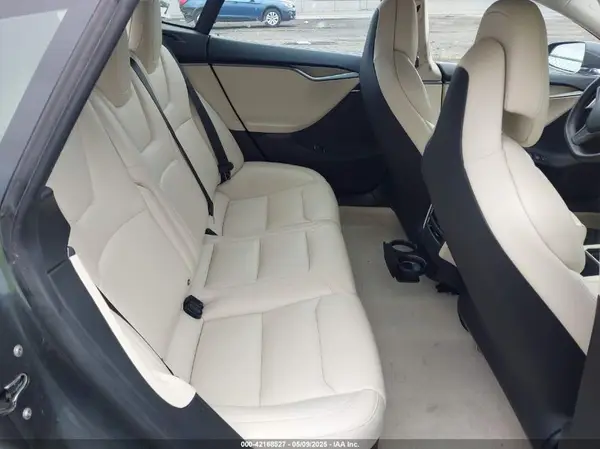 5YJSA1E21JF275448 2018 TESLA MODEL S - Image 8