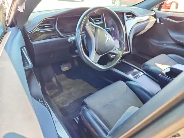 5YJSA1E21JF278575 2018 TESLA MODEL S - Image 8