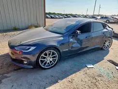 5YJSA1E21JF282917 2018 TESLA MODEL S