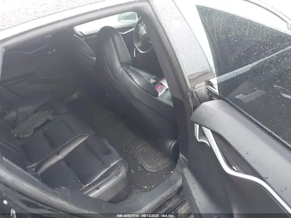 5YJSA1E21JF283971 2018 TESLA MODEL S - Image 8
