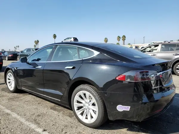 5YJSA1E21JF289088 2018 TESLA MODEL S - Image 2