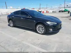 5YJSA1E21JF293643 2018 TESLA MODEL S