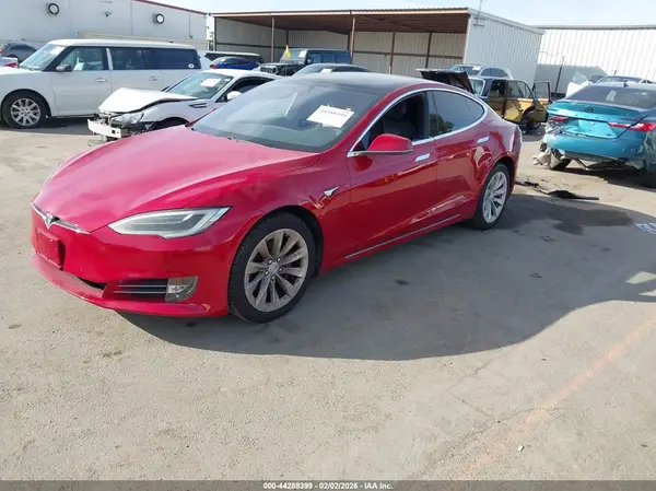 5YJSA1E21JF293738 2018 TESLA MODEL S - Image 2
