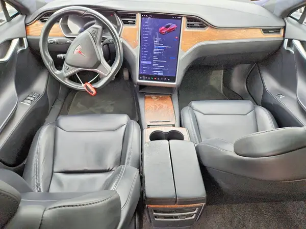 5YJSA1E21JF295229 2018 TESLA MODEL S - Image 8