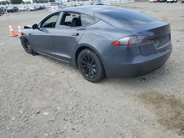 5YJSA1E21JF295554 2018 TESLA MODEL S - Image 2