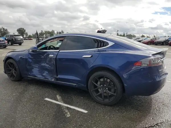 5YJSA1E21JF298017 2018 TESLA MODEL S - Image 2