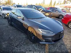 5YJSA1E21JF300168 2018 TESLA MODEL S