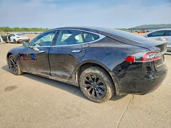 5YJSA1E21KF308062 2019 TESLA MODEL S - Image 2