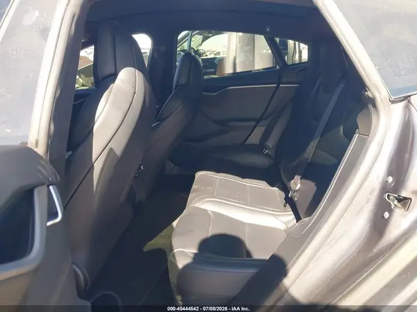 5YJSA1E21KF335696 2019 TESLA MODEL S - Image 8
