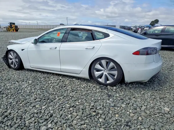 5YJSA1E21LF391266 2020 TESLA MODEL S - Image 2