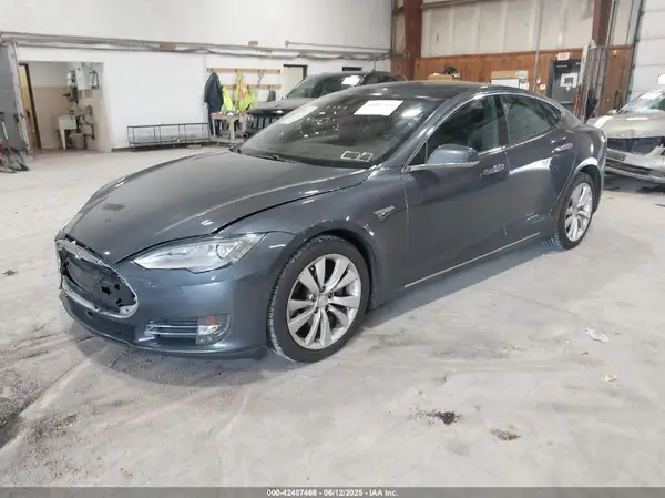 5YJSA1E22GF124109 2016 TESLA MODEL S - Image 2