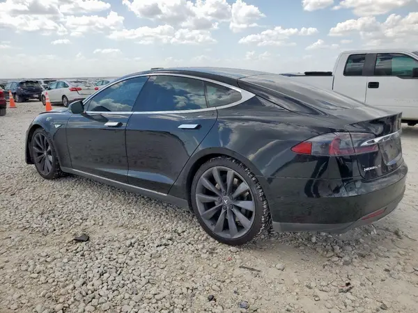5YJSA1E22GF132629 2016 TESLA MODEL S - Image 2
