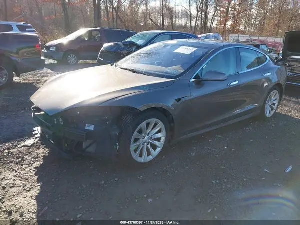 5YJSA1E22GF141704 2016 TESLA MODEL S - Image 2