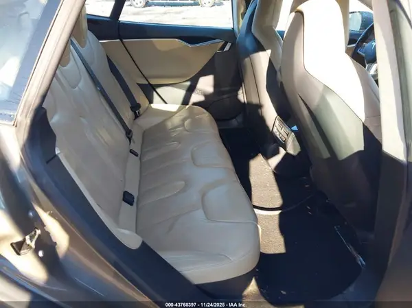 5YJSA1E22GF141704 2016 TESLA MODEL S - Image 8