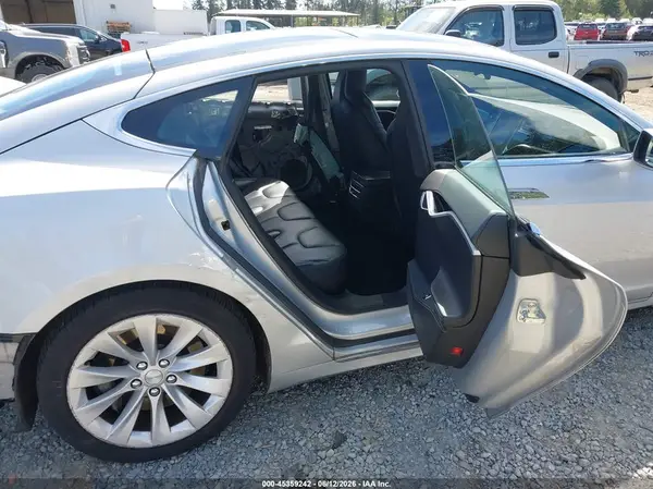 5YJSA1E22GF157725 2016 TESLA MODEL S - Image 8