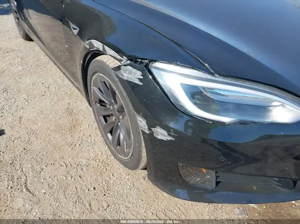 2016 TESLA MODEL S auction photo 6