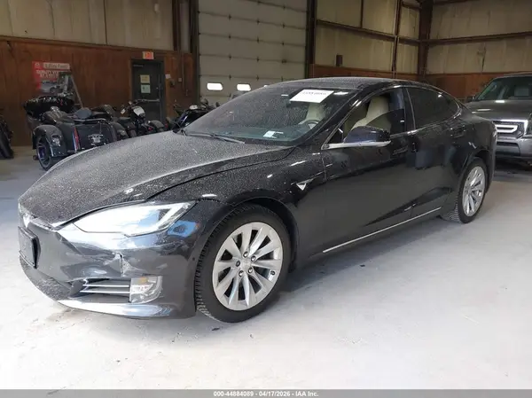 5YJSA1E22HF178785 2017 TESLA MODEL S - Image 2
