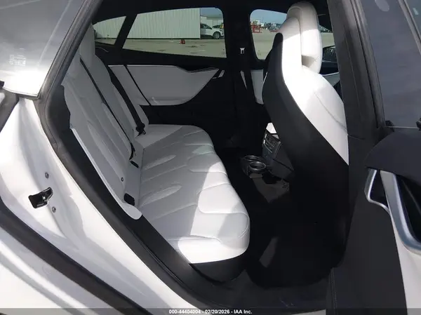 5YJSA1E22HF186983 2017 TESLA MODEL S - Image 8