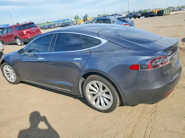 5YJSA1E22HF199863 2017 TESLA MODEL S - Image 2