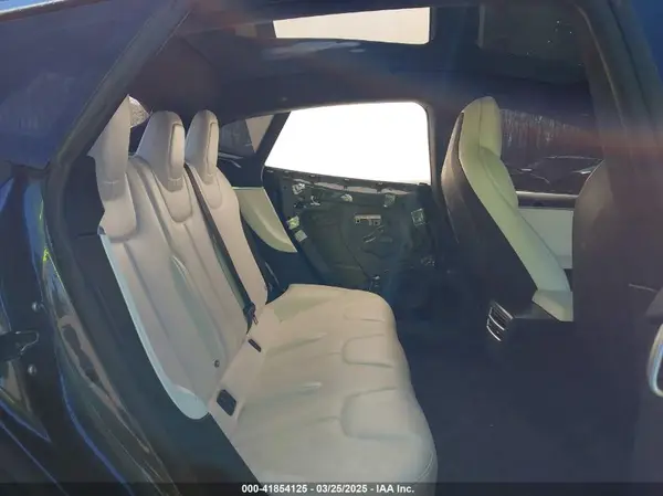 5YJSA1E22HF210635 2017 TESLA MODEL S - Image 8