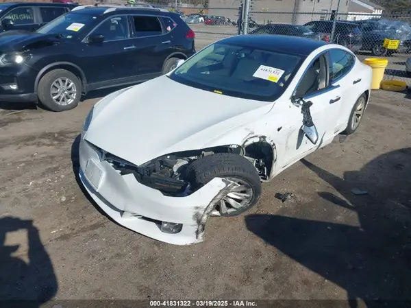 5YJSA1E22HF219352 2017 TESLA MODEL S - Image 2