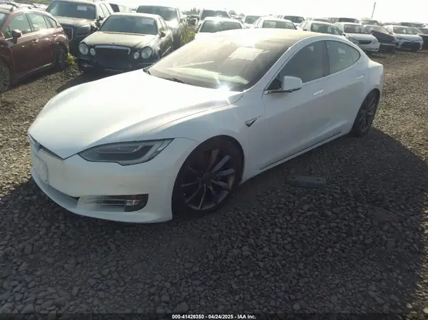 5YJSA1E22HF226852 2017 TESLA MODEL S - Image 2